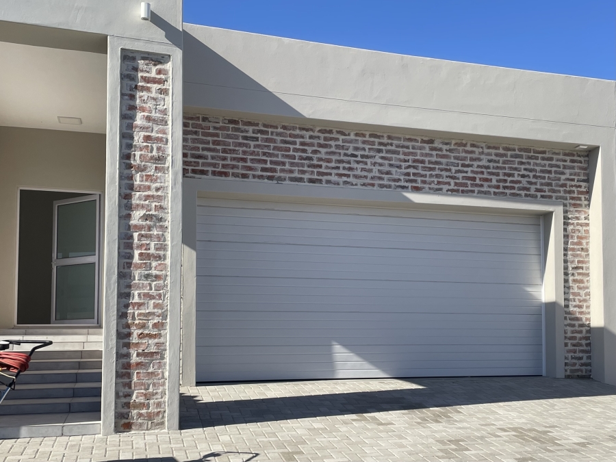 4 Bedroom Property for Sale in Myburgh Park Western Cape